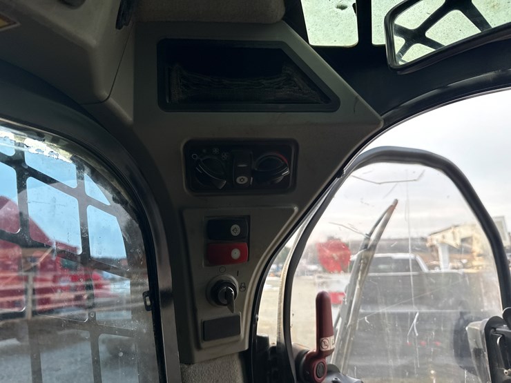 caterpillar-259d-image-45