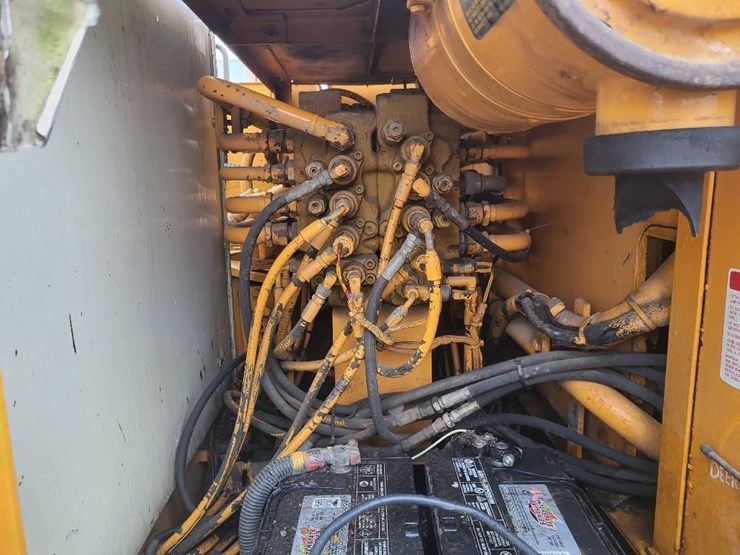 hyundai-robex-130-lc-image-20