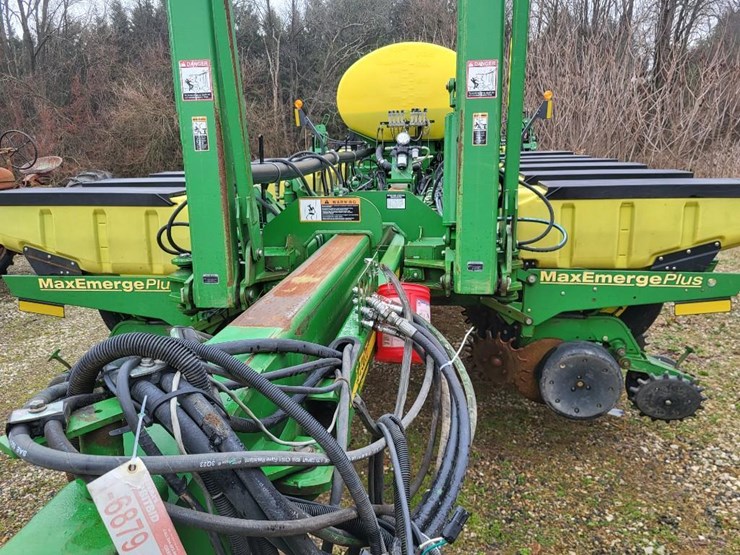 2010-john-deere-1770nt-image-9