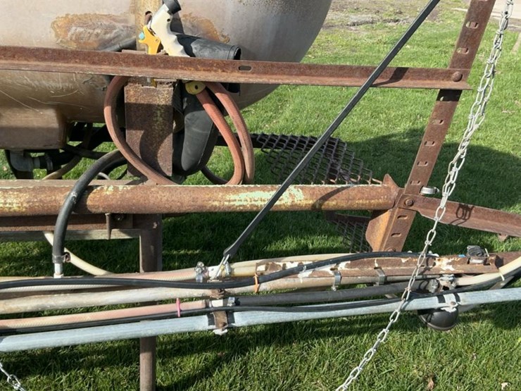 #719-•-165-gallon-sprayer-image-12