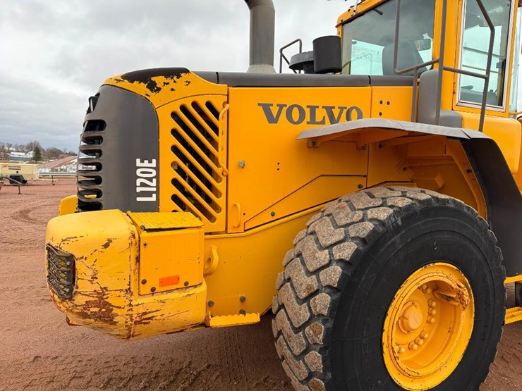 volvo-l120e-image-22