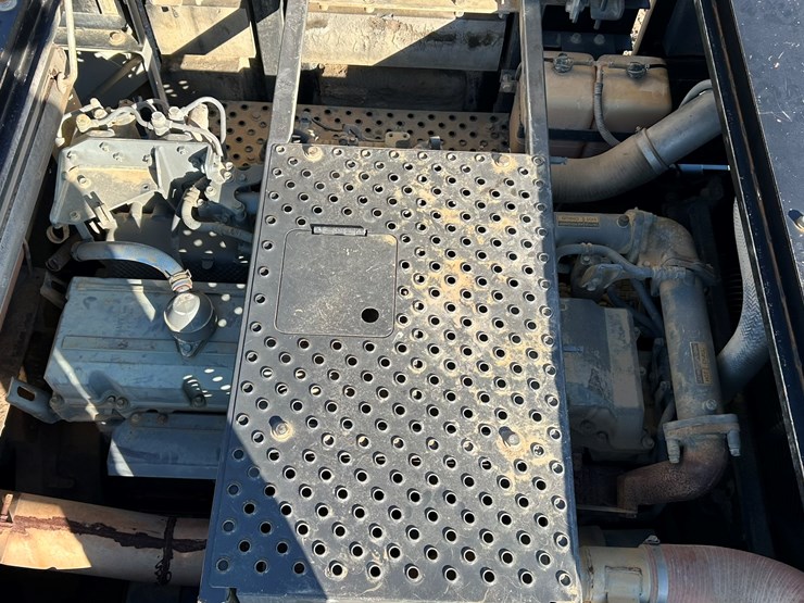 2017-link-belt-700-x2-image-55