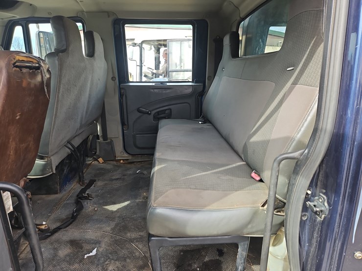 2009-international-durastar-4300-image-18