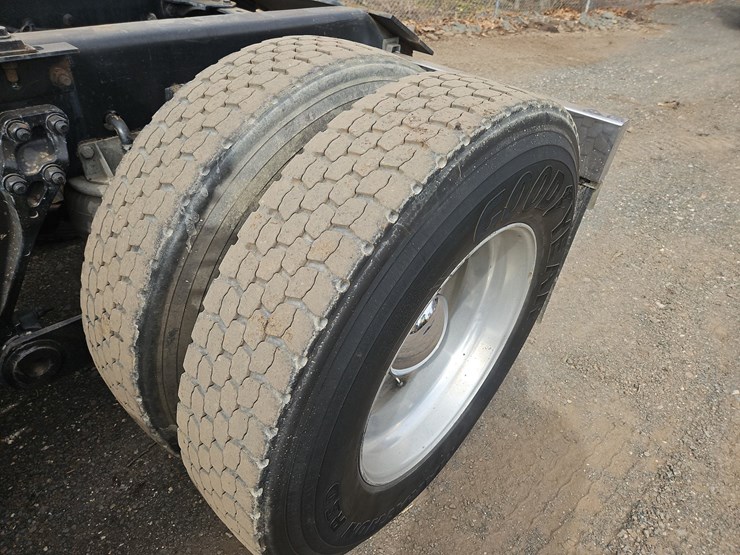 2007-kenworth-t800-image-18