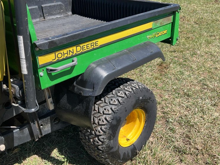 john-deere-gator-image-35