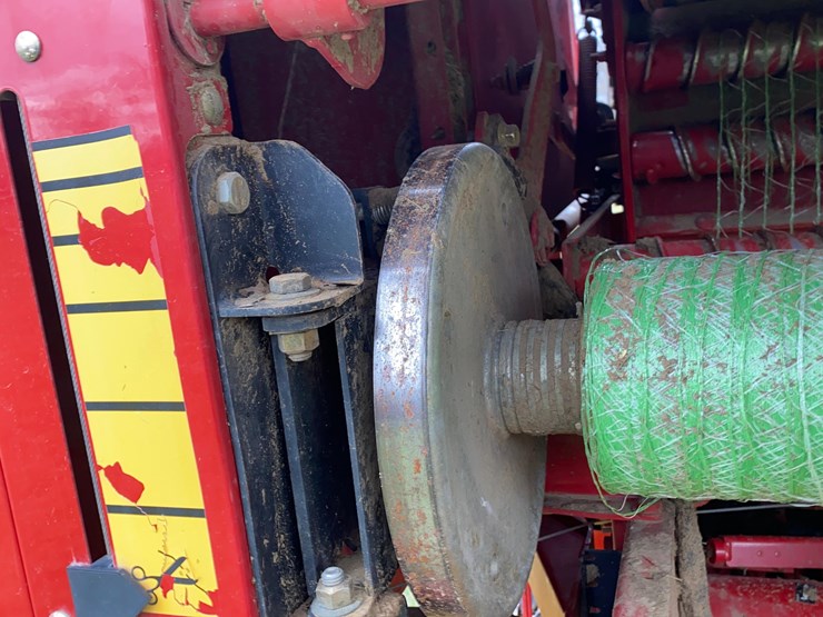 new-holland-br7060-image-40