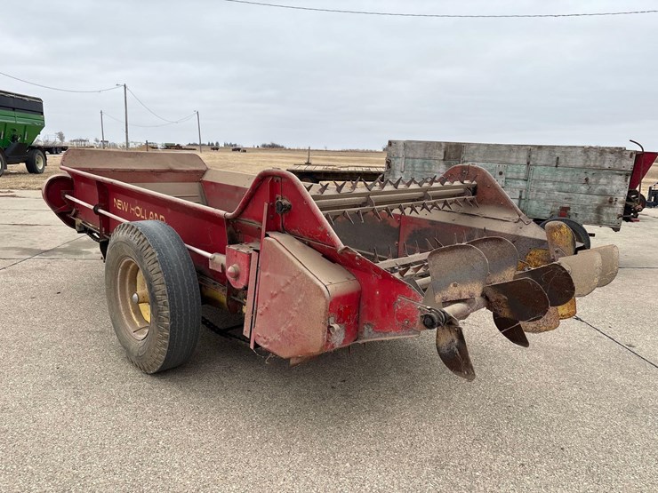 new-holland-516-image-4