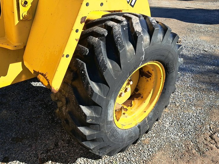 2001-deere-244h-image-37