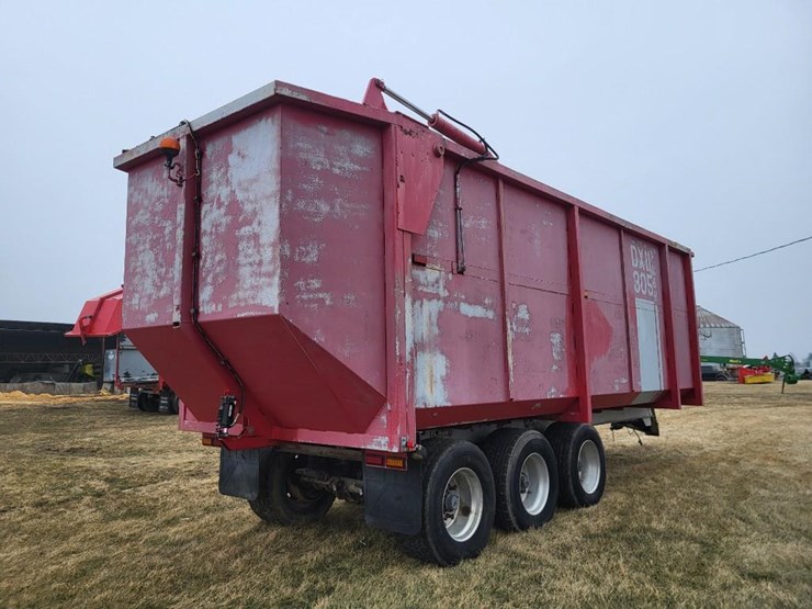 silage-wagon-image-5