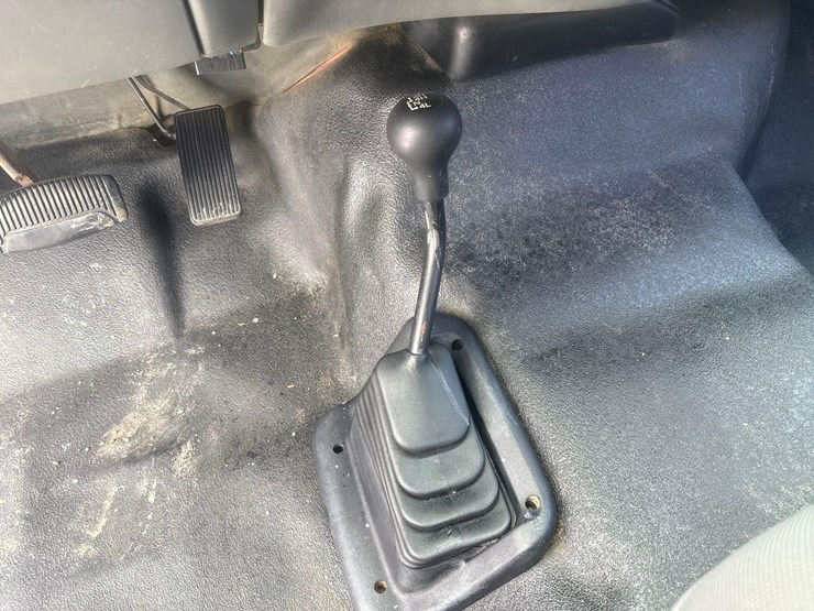 2004-ford-f350-image-29