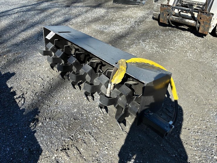 wildcat-72"-skid-steer-tiller-image-2