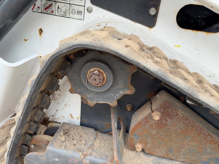 2023-bobcat-mt100-image-12