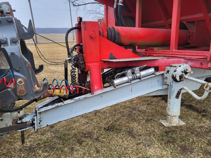 silage-wagon-image-8