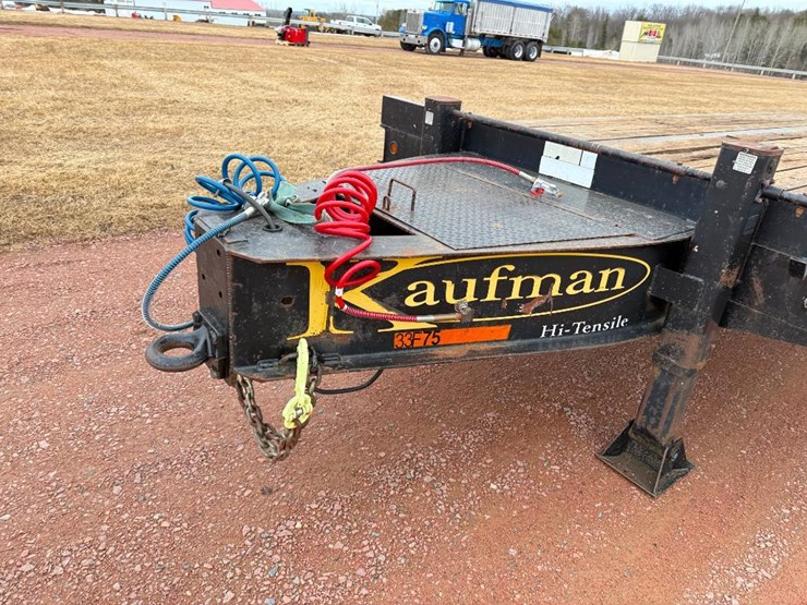 #193-•-lot-193-image-18