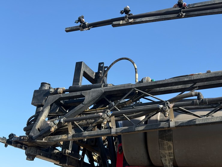 2015-apache-as720-image-61