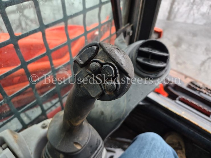 2022-kubota-svl97-2-image-17