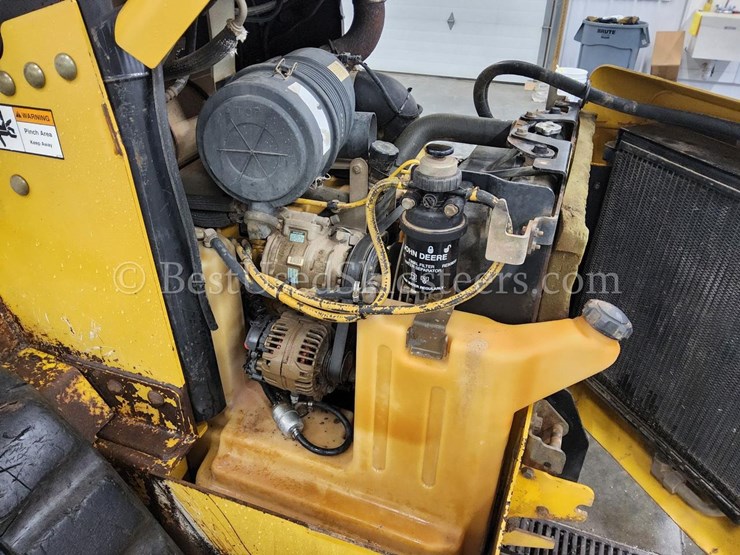deere-ct332-image-34