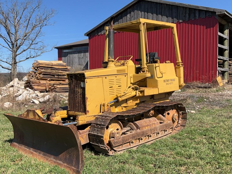 #350-•-1978-komatsu-d31-16-dozer-image-1