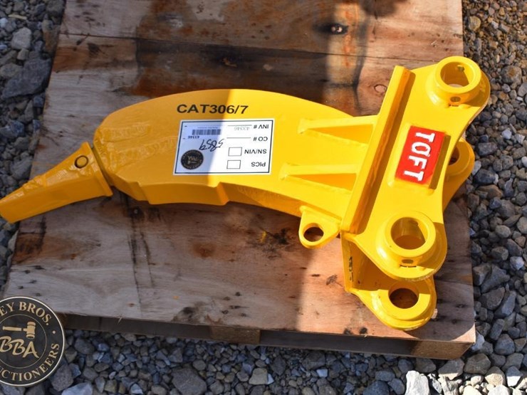 caterpillar-306-image-1