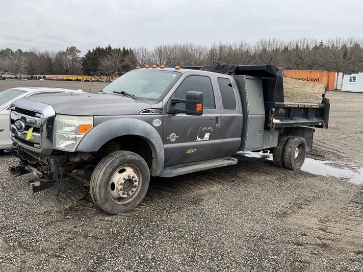 ford-f550-xlt-image-1