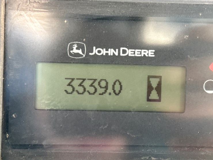2015-deere-333e-image-37