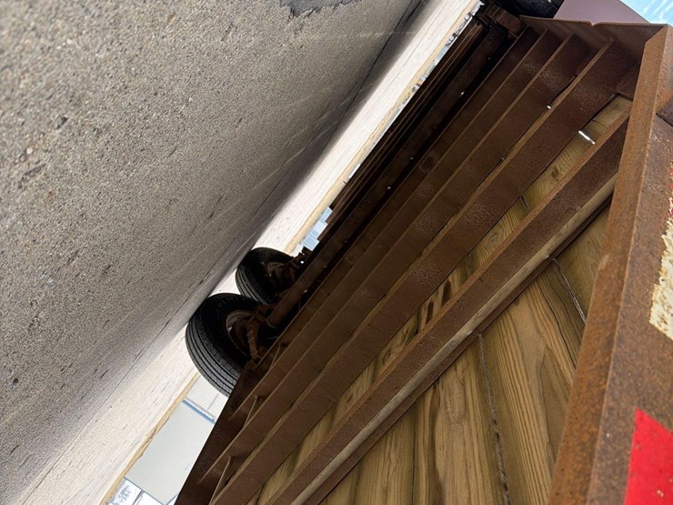 2006-dressen-80”-x-18ft-bumper-hitch-flatbed-trailer-image-19