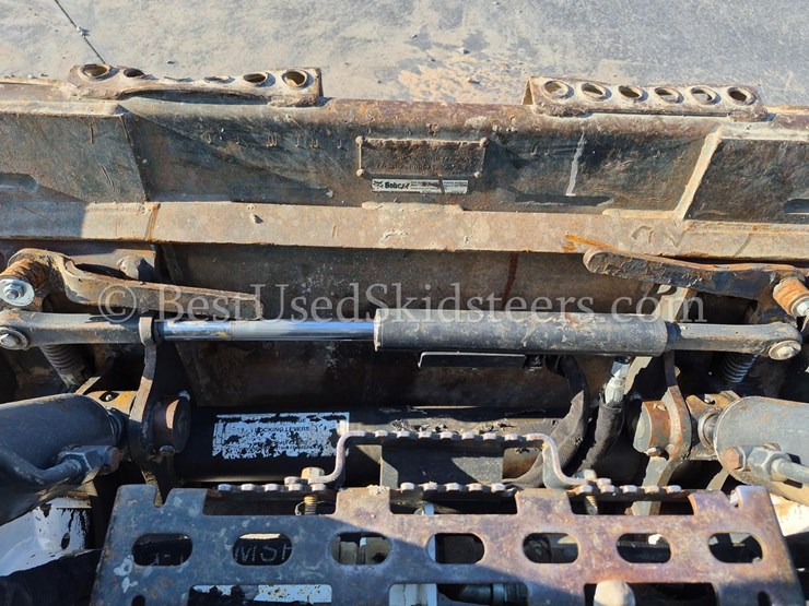 2018-bobcat-t770-image-16