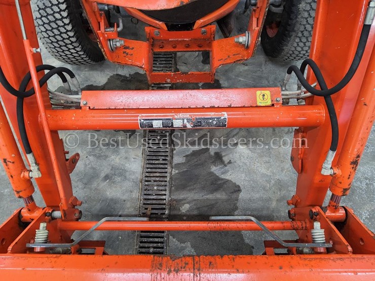 2017-kubota-l3560-image-18