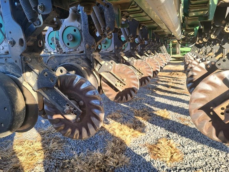 great-plains-yp1625-image-78