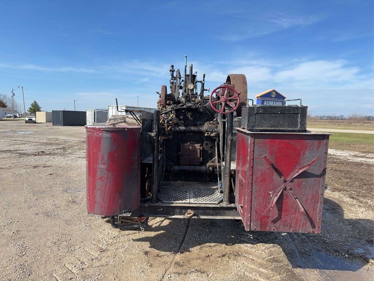 1910-advance-rumely-steam-traction-engine-image-4