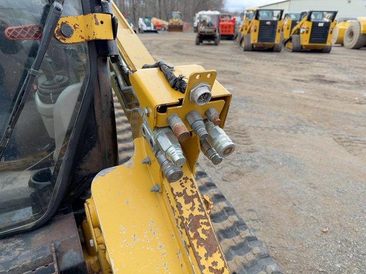 2012-caterpillar-299c-image-11