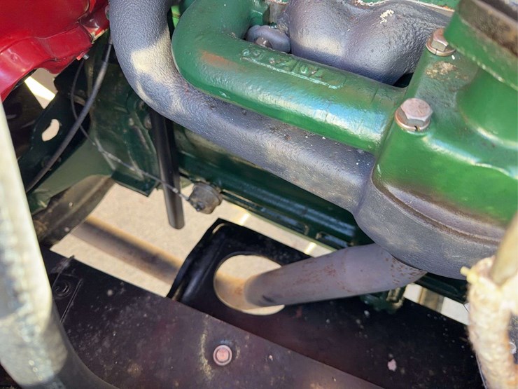 1937-international-d2-panel-truck-image-71