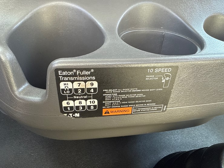 2011-international-prostar-image-50