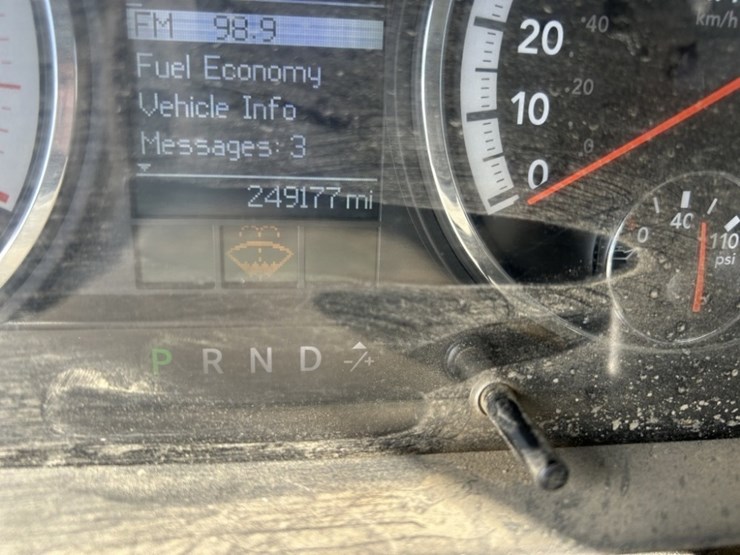 2010-dodge-ram-3500-image-27