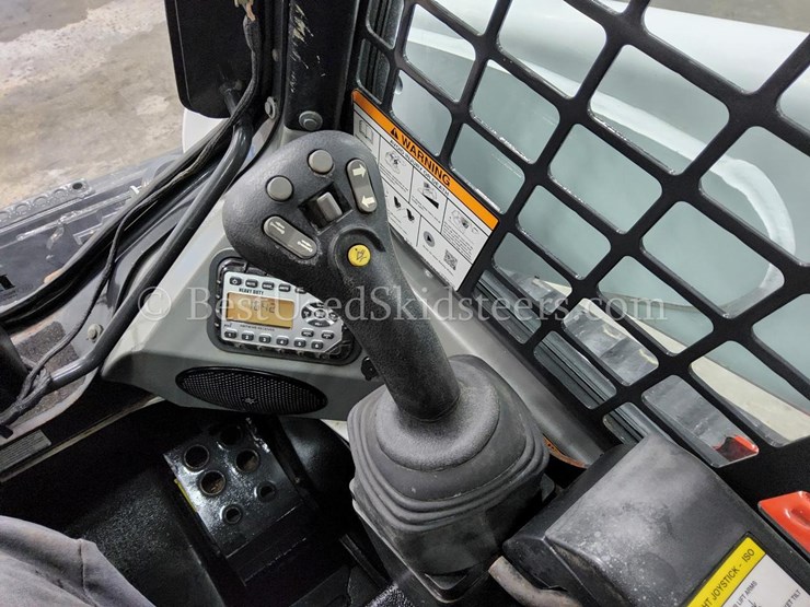 2020-bobcat-t770-image-18