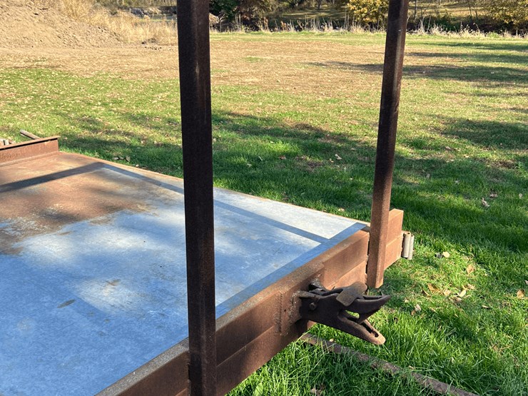 set-of-3-flat-cars-image-65