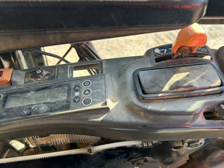 2017-link-belt-700-x2-image-76