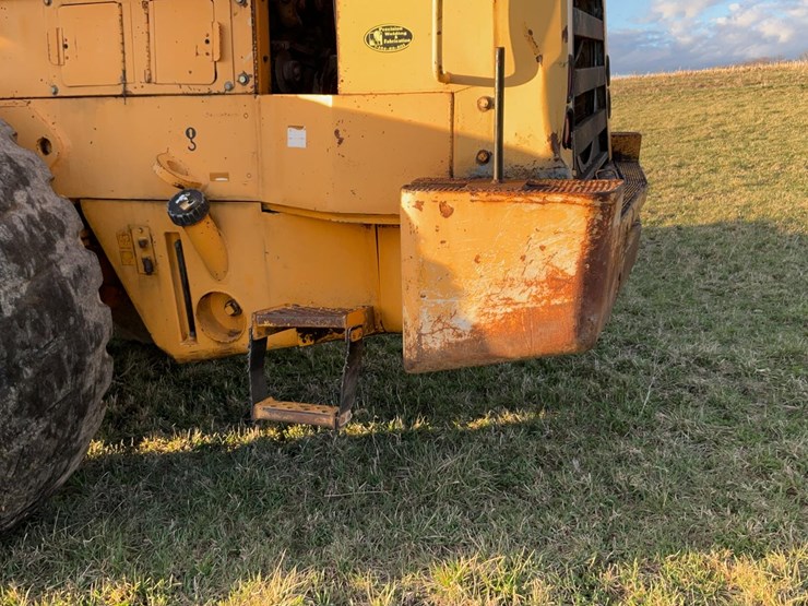 #300-•-2004-dressta-555b-wheel-loader-image-36