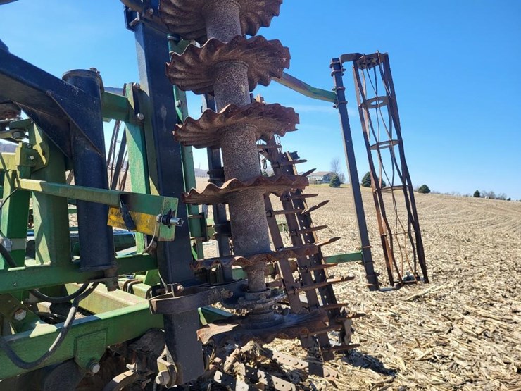 great-plains-2200tt-image-31