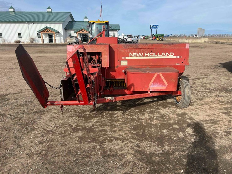 new-holland-575-image-7