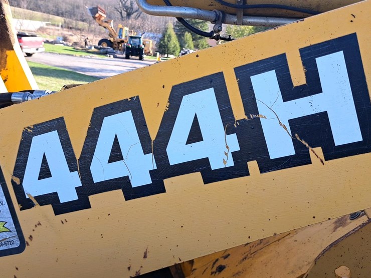 1997-john-deere-444h-image-15
