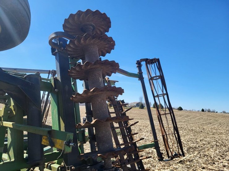 great-plains-2200tt-image-30