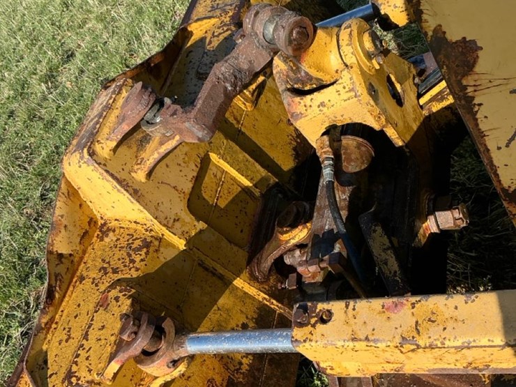 #350-•-1978-komatsu-d31-16-dozer-image-31