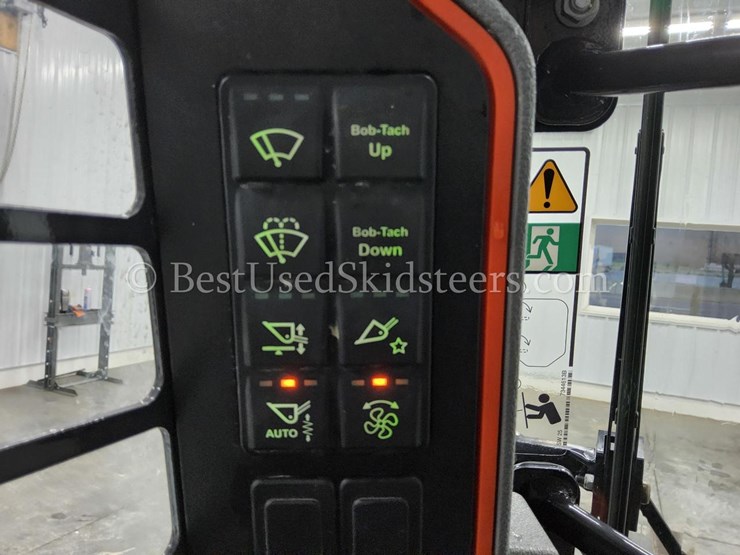 2022-bobcat-t66-image-27