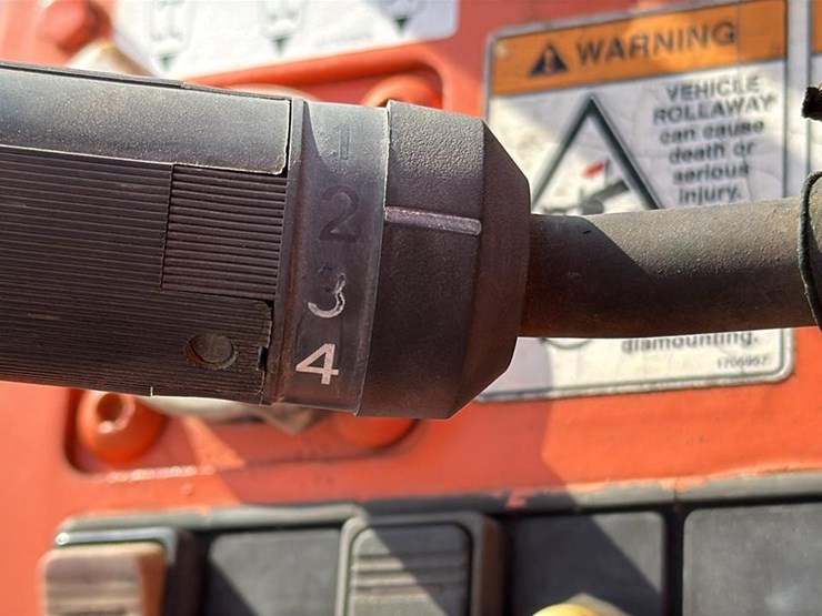 2007-lull-644-image-31