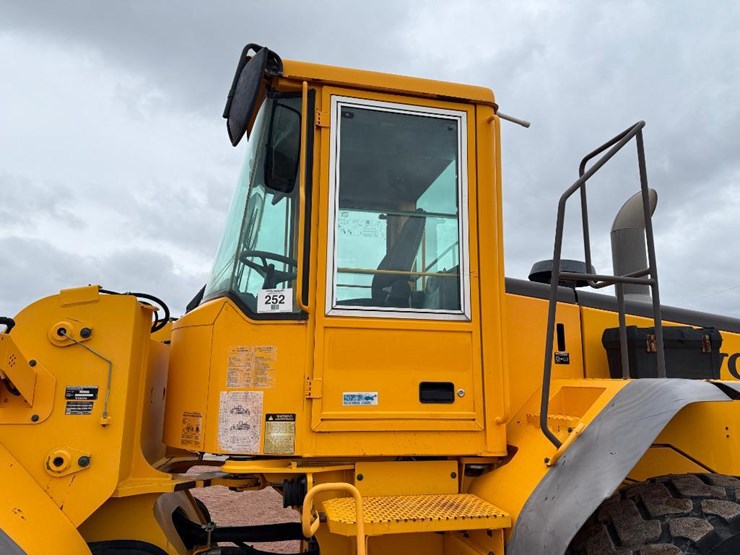 volvo-l120e-image-18