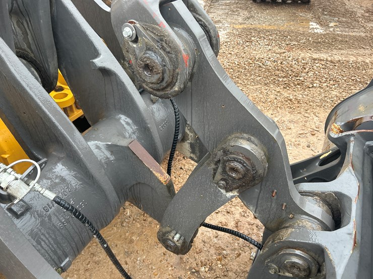 2019-volvo-l90h-image-17