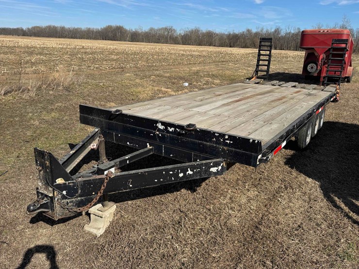 tri-axle-flat-deck-trailer,-ramps,-ball-hitch,-20'-x-8'-image-4