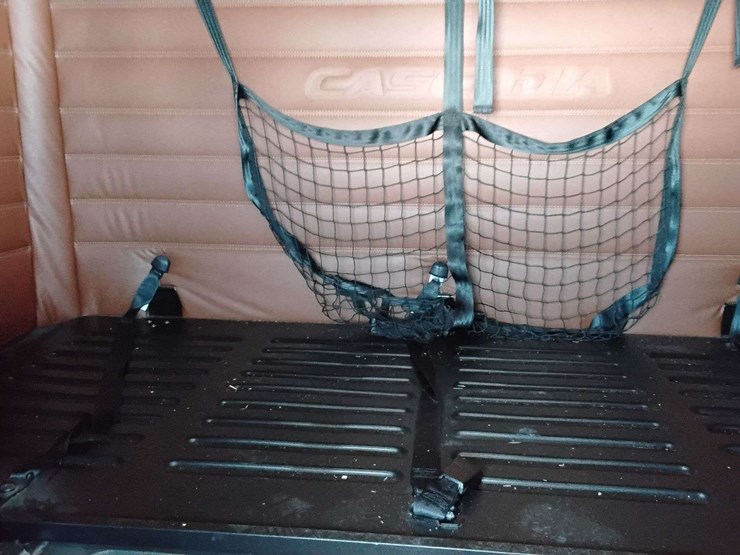 2019-freightliner-cascadia-126-image-39