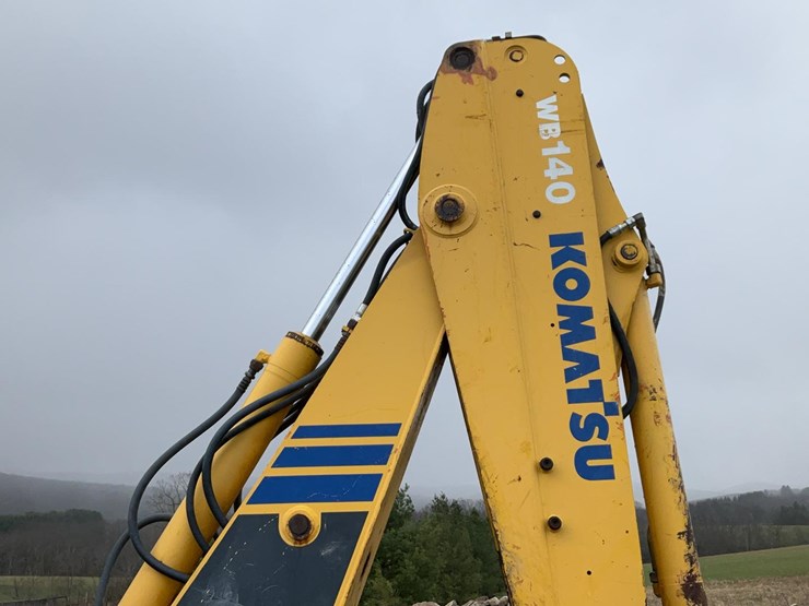 #360-•-2000-komatsu-4x4-utility-backhoe-image-53